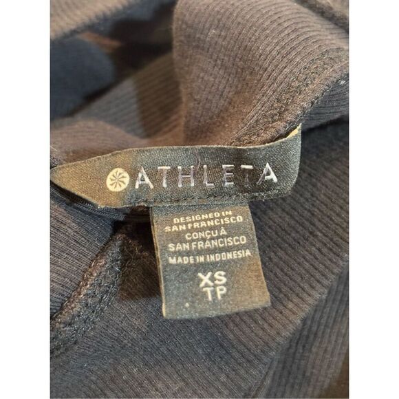 Athleta black long sleeve ribbed shirt with keyhole size XS - Picture 10 of 11